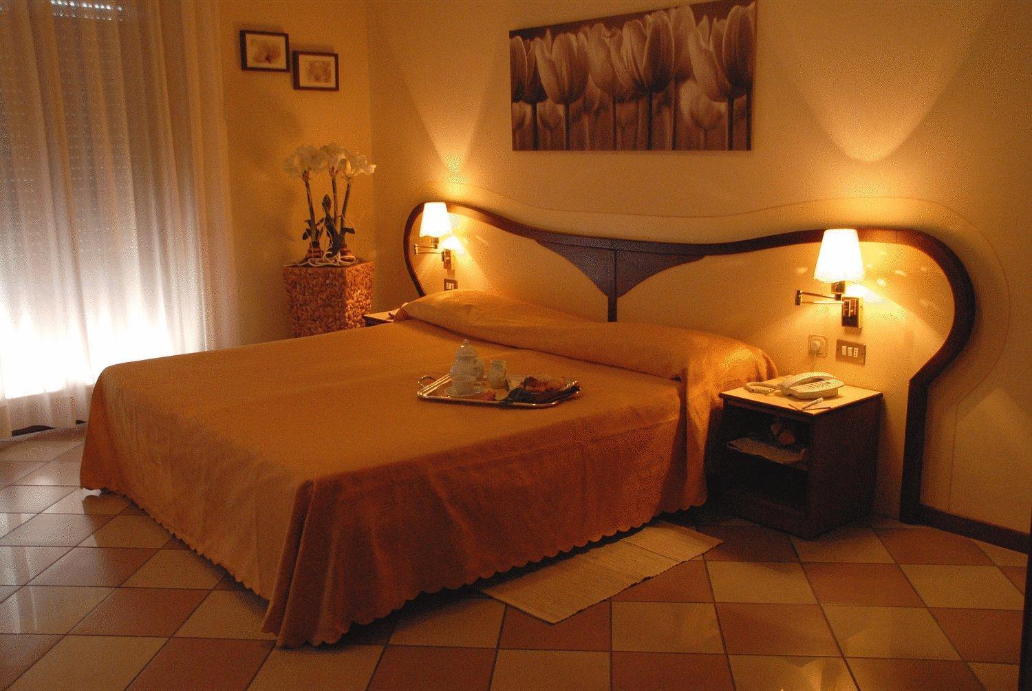 Hotel La Fenice 포르미지네 외부 사진